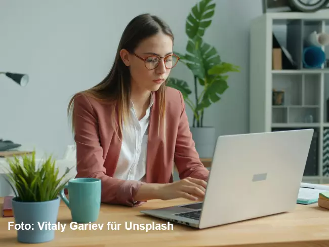 Resilienz in der Arbeitswelt 4.0: Anti-Stresstechniken für Ihren hektischen  Büroalltag
